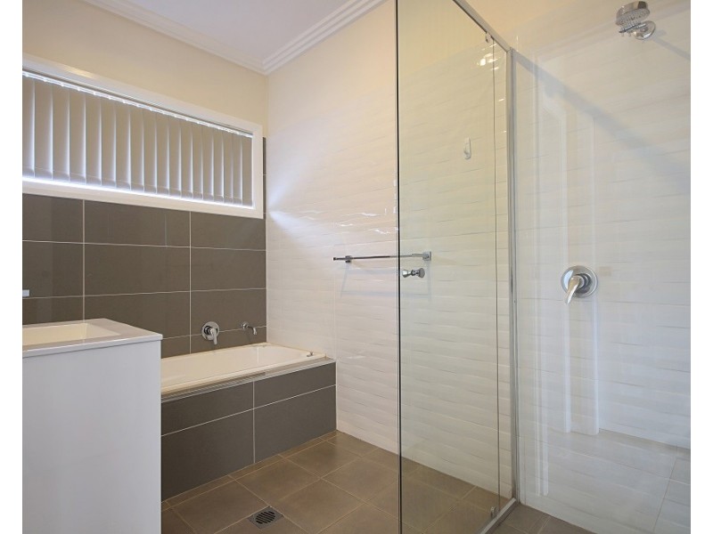 4 Bayswood Avenue, Vincentia NSW 2540