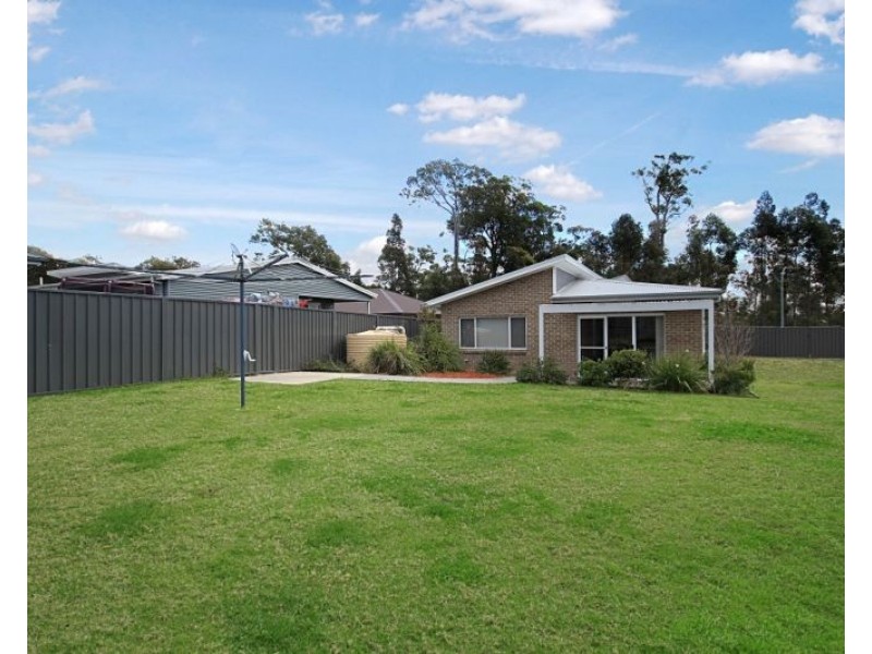 4 Bayswood Avenue, Vincentia NSW 2540