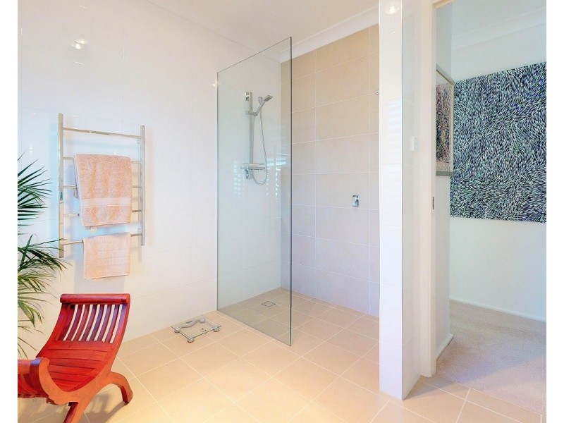 136 Sanctuary Point Road, Sanctuary Point NSW 2540