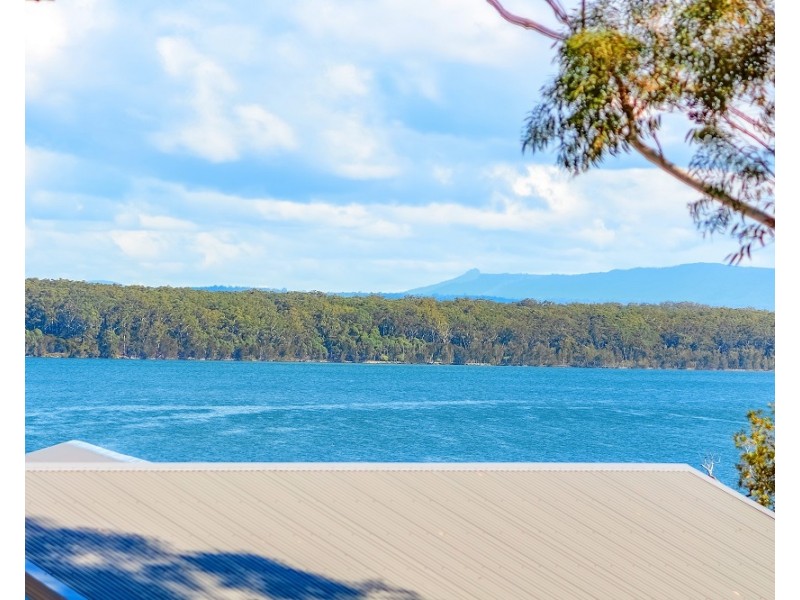 82 Walmer Avenue, Sanctuary Point NSW 2540