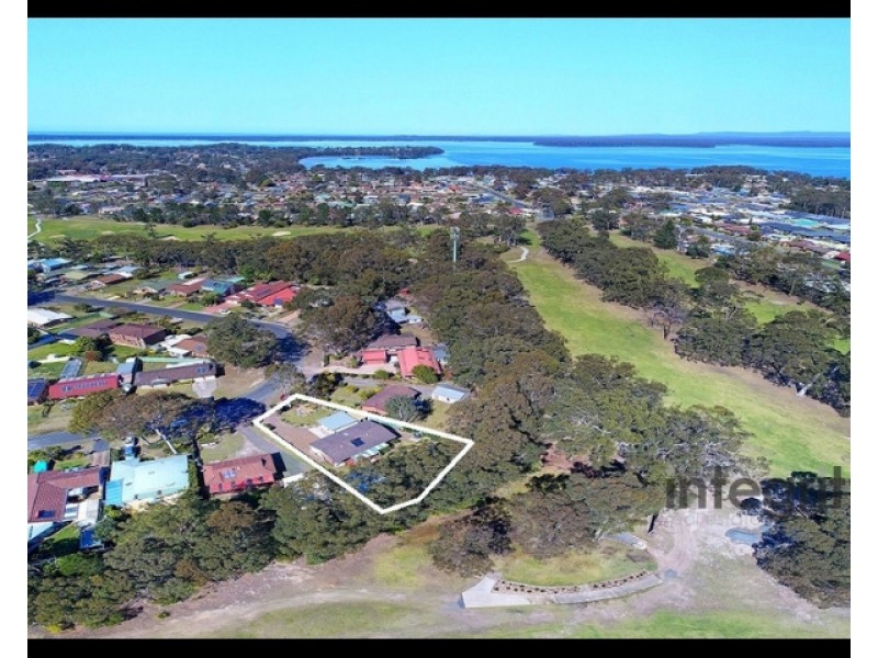 71 Waratah Crescent, Sanctuary Point NSW 2540