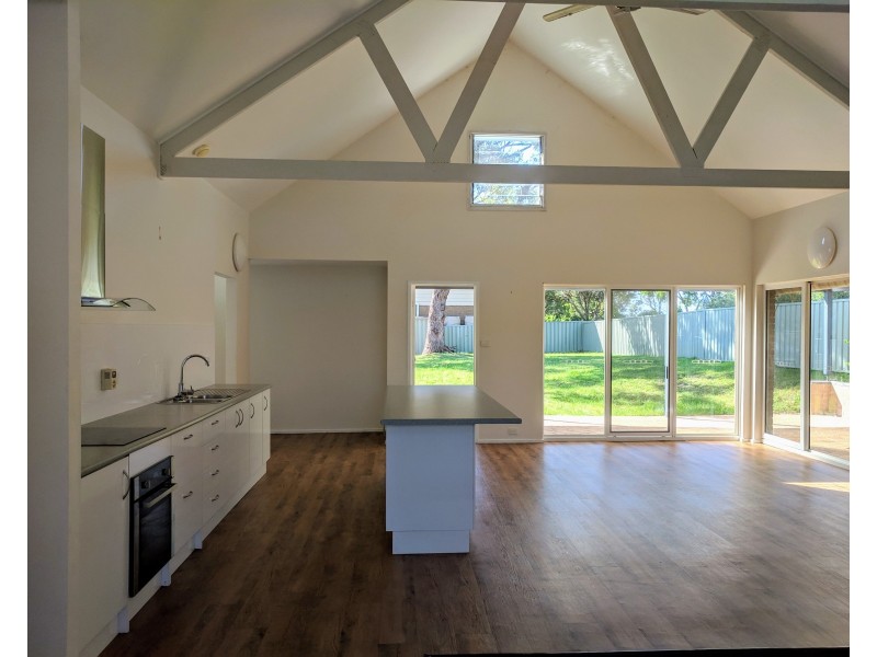 11 Saumarez Street, Vincentia NSW 2540