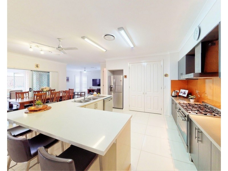 10 Capeland Avenue, Sanctuary Point NSW 2540