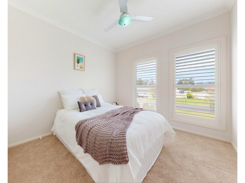 10 Capeland Avenue, Sanctuary Point NSW 2540