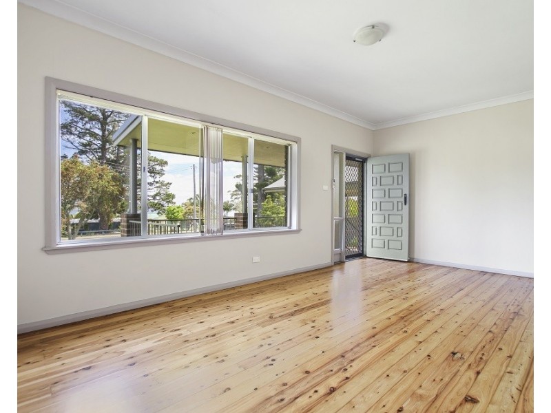 16 St Georges Road, St Georges Basin NSW 2540