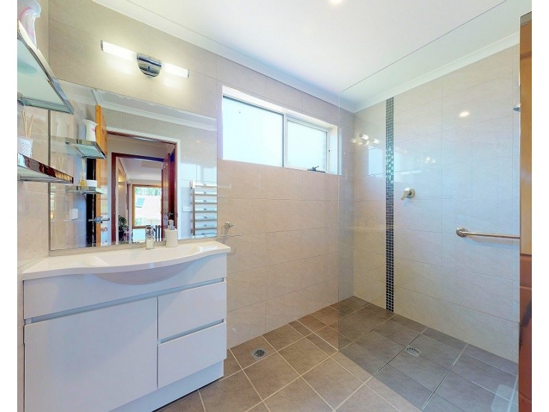 5 Collett Place, St Georges Basin NSW 2540