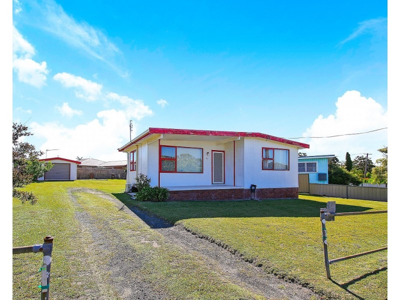 62 Sussex Inlet Road, Sussex Inlet NSW 2540
