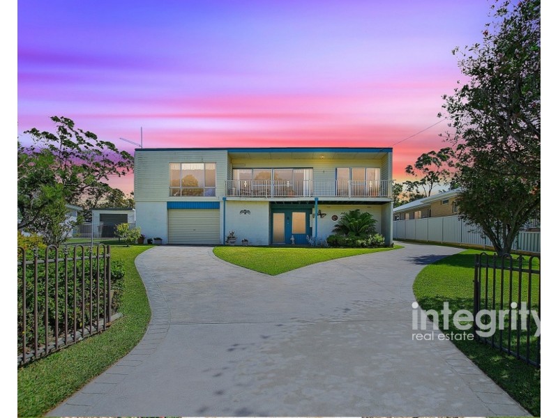 8 St Georges Road, St Georges Basin NSW 2540