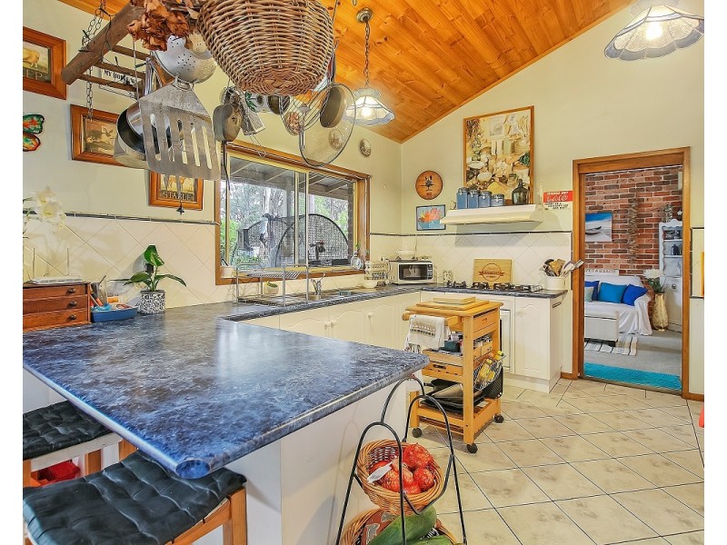 609 Woollamia Road, Woollamia NSW 2540