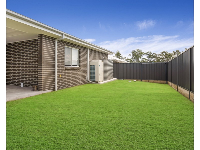 28 Trawler Street, Vincentia NSW 2540