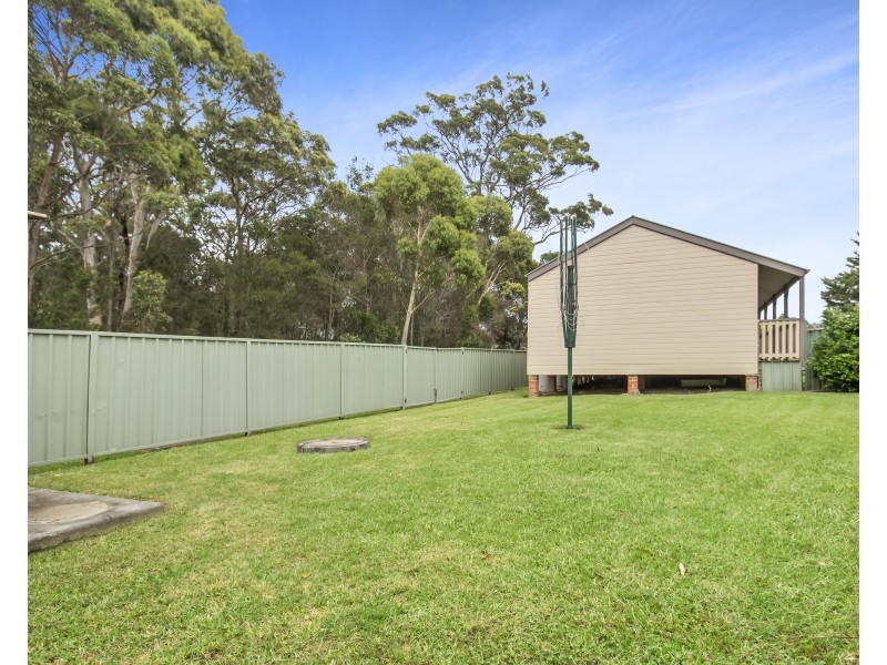 4 Hewitt Avenue, St Georges Basin NSW 2540