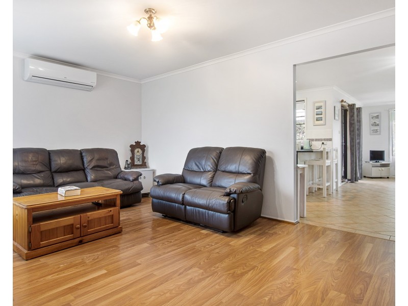 2 Moroney Avenue, St Georges Basin NSW 2540