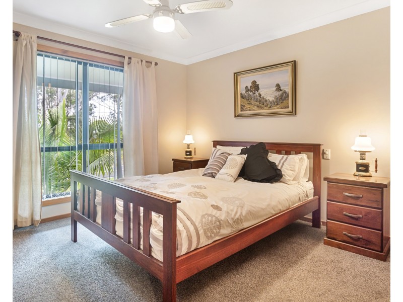 42 Tasman Road, St Georges Basin NSW 2540