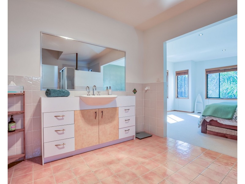 430 Elizabeth Drive, Vincentia NSW 2540