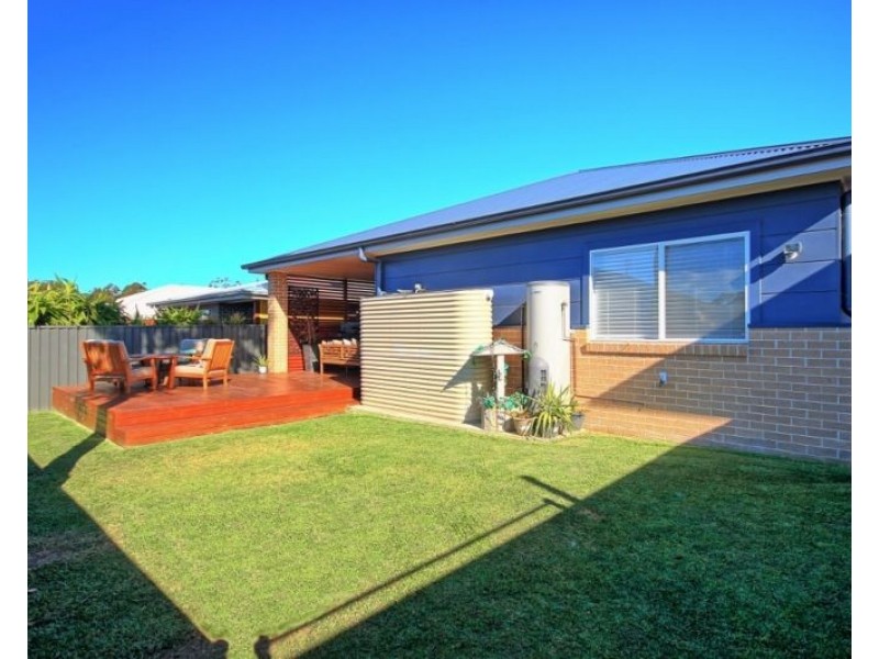 16 Trawler Street, Vincentia NSW 2540