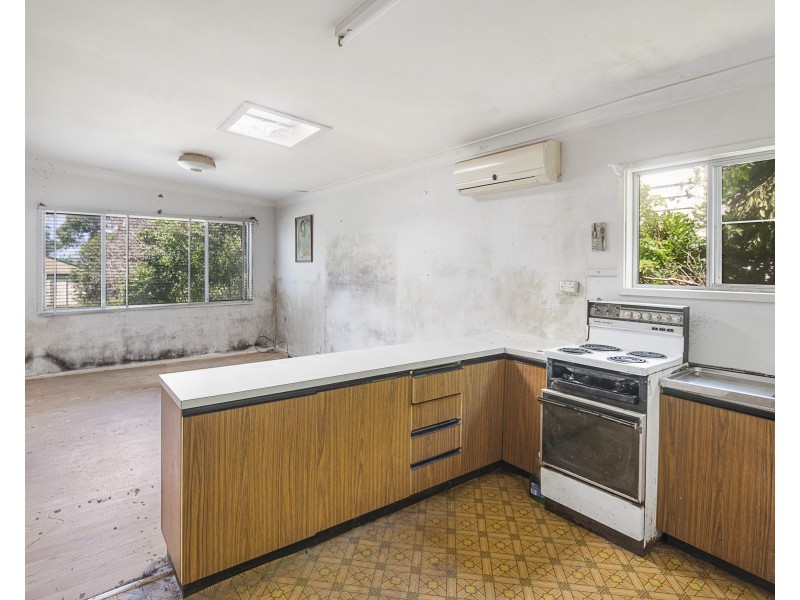 24 Macleans Point Road, Sanctuary Point NSW 2540