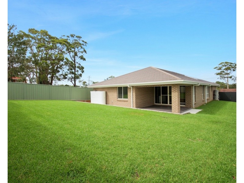 16 Albion Street, Sanctuary Point NSW 2540