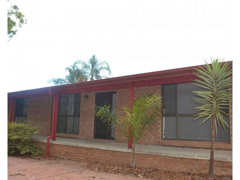 40 Yuroka Crescent, St Georges Basin NSW 2540