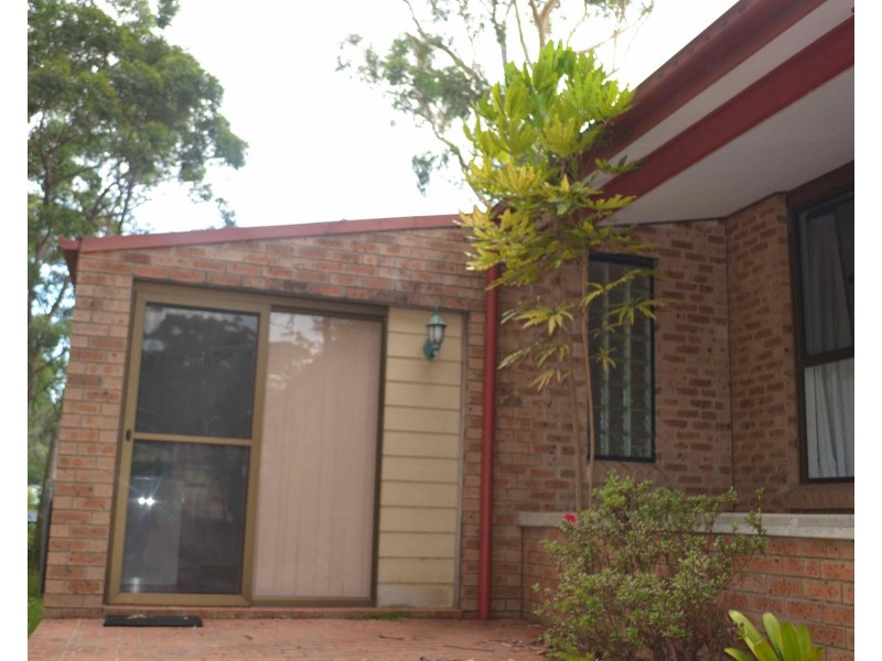 40 Yuroka Crescent, St Georges Basin NSW 2540