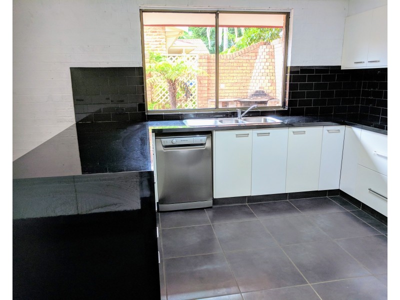 40 Yuroka Crescent, St Georges Basin NSW 2540