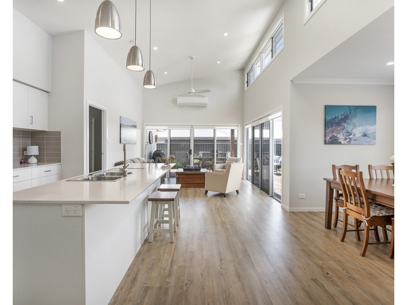 19 Seagrass Avenue, Vincentia NSW 2540