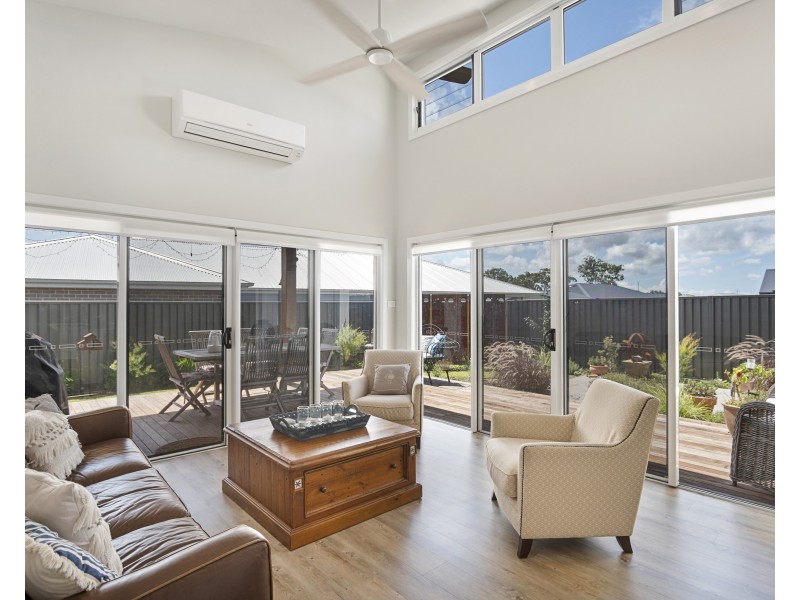 19 Seagrass Avenue, Vincentia NSW 2540
