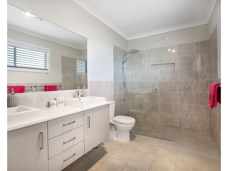 19 Seagrass Avenue, Vincentia NSW 2540