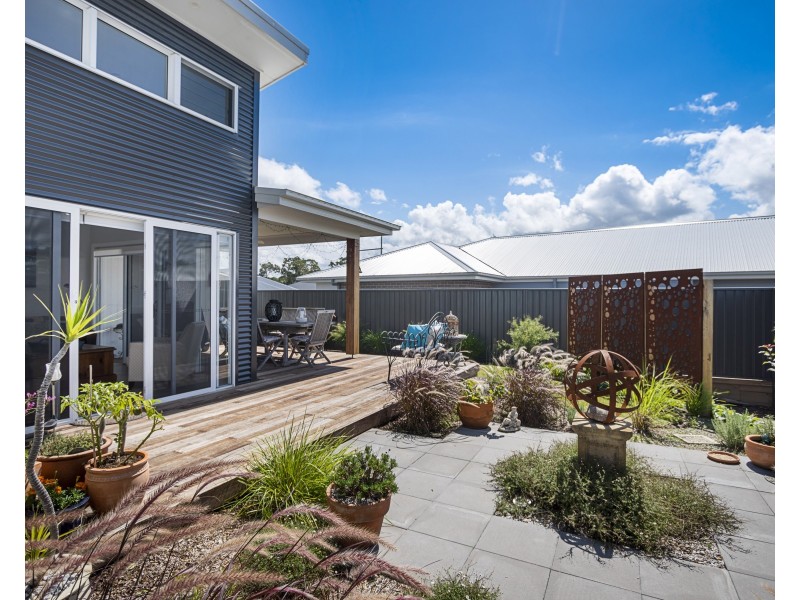 19 Seagrass Avenue, Vincentia NSW 2540
