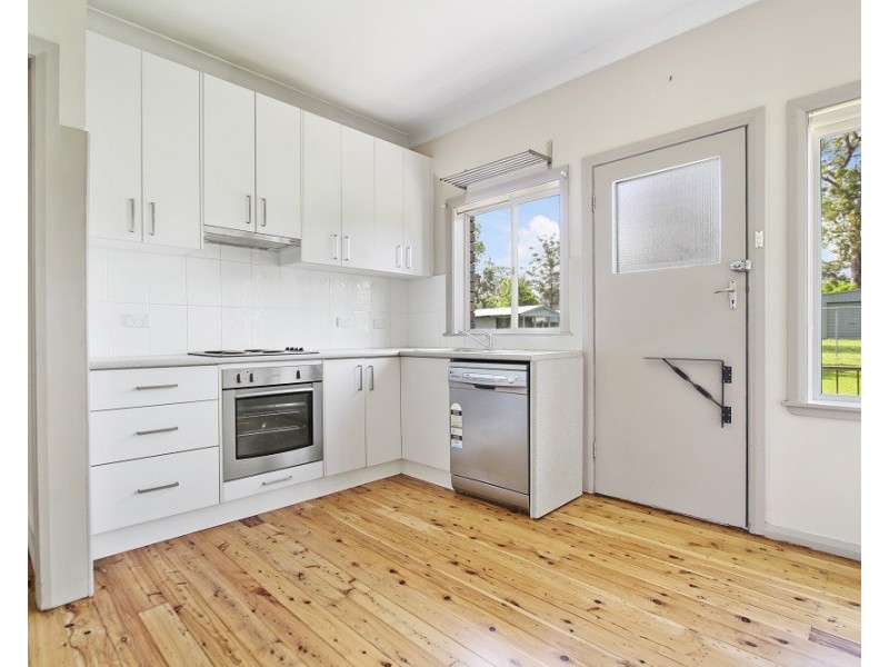 16 St Georges Road, St Georges Basin NSW 2540