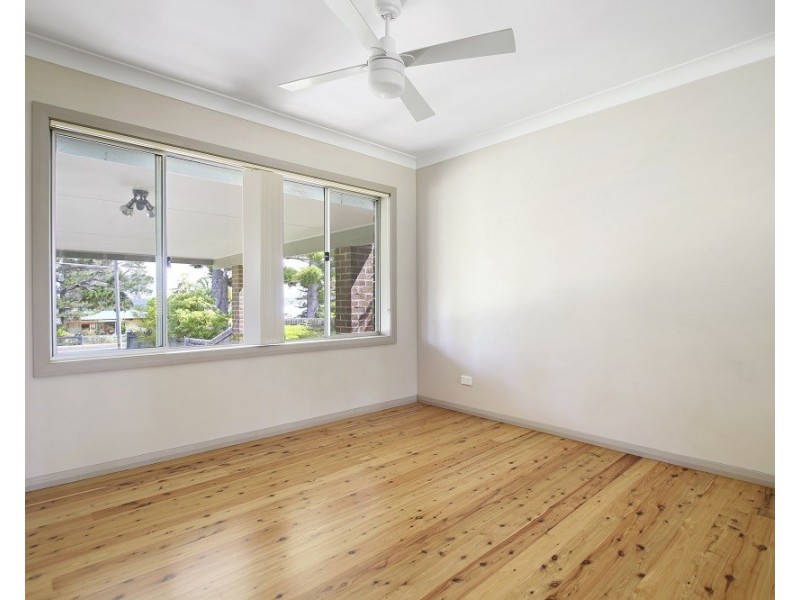 16 St Georges Road, St Georges Basin NSW 2540