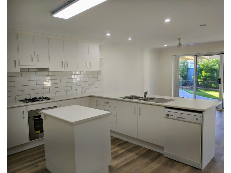 8B Kurraba Place, St Georges Basin NSW 2540