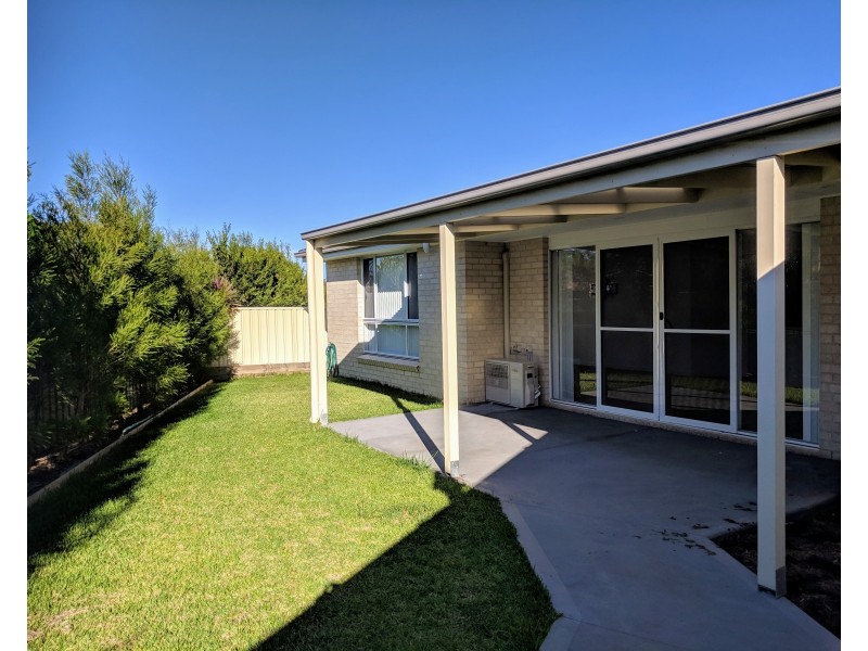 8B Kurraba Place, St Georges Basin NSW 2540