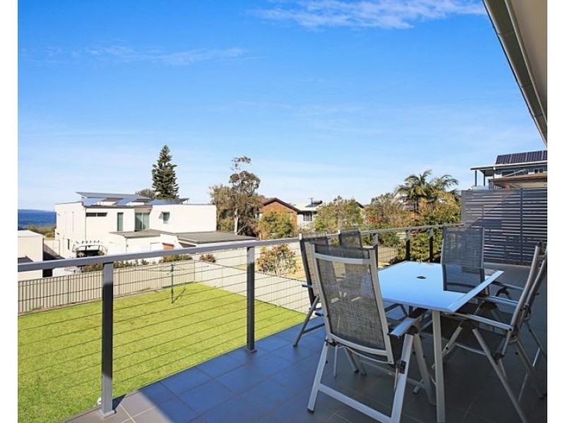 8 Elizabeth Drive, Vincentia NSW 2540