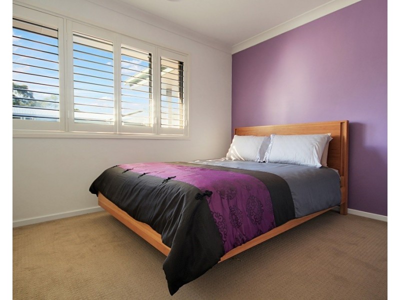 8 Elizabeth Drive, Vincentia NSW 2540
