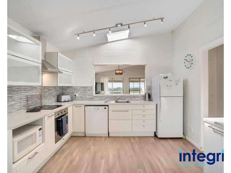 78 Elizabeth Dr, Vincentia NSW 2540