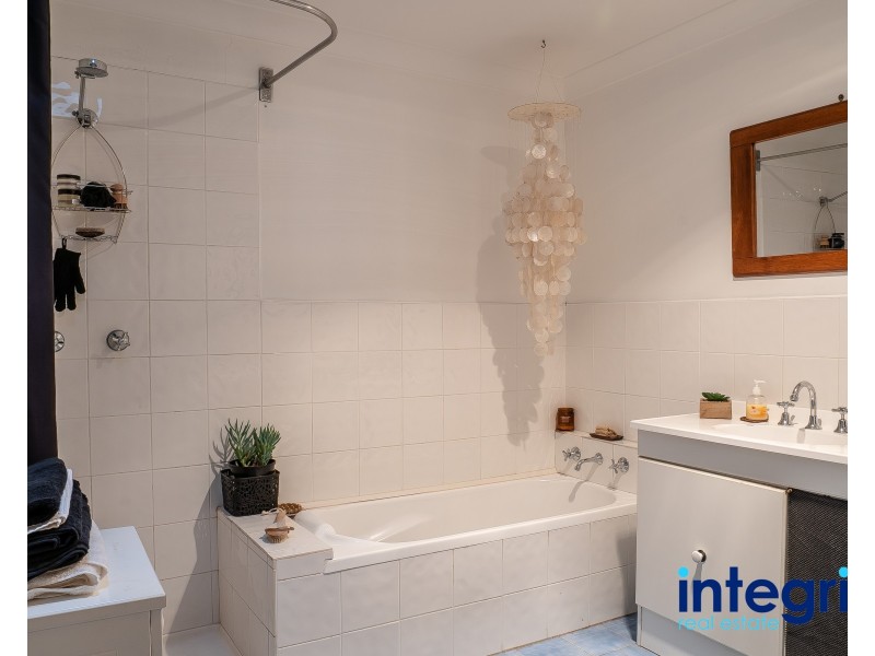 18 Killarney Road, Erowal Bay NSW 2540