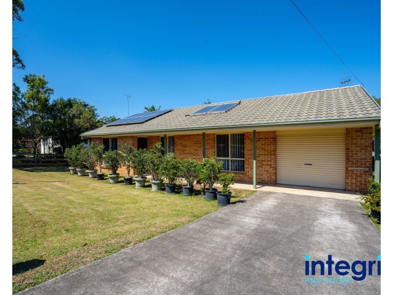 16 Yuroka Crescent, St Georges Basin NSW 2540
