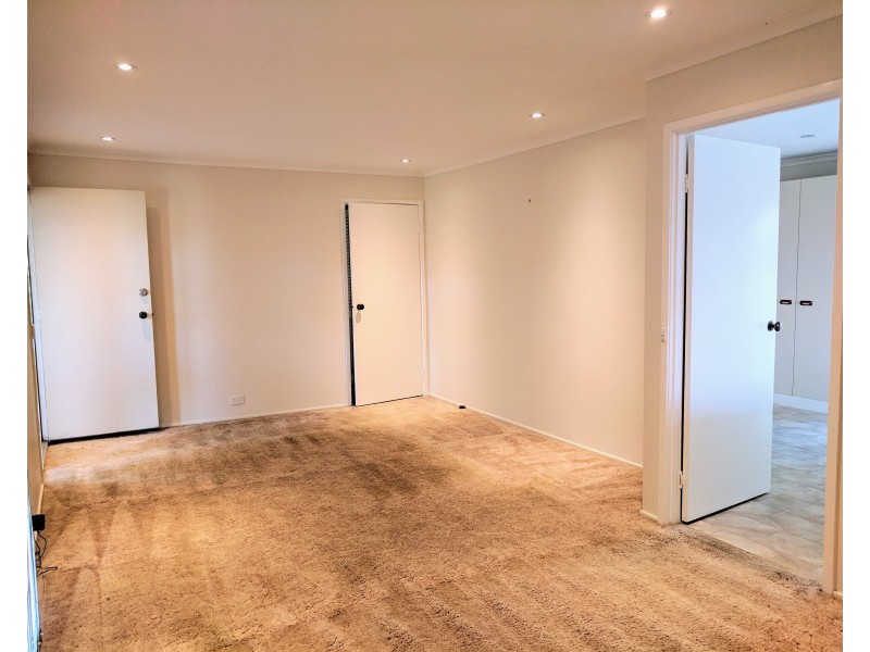 10 Gymea Avenue, Sanctuary Point NSW 2540