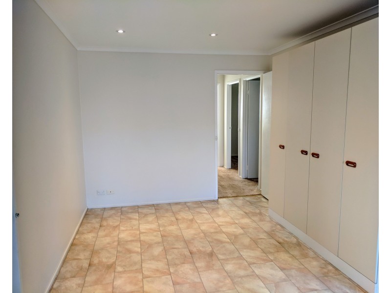 10 Gymea Avenue, Sanctuary Point NSW 2540