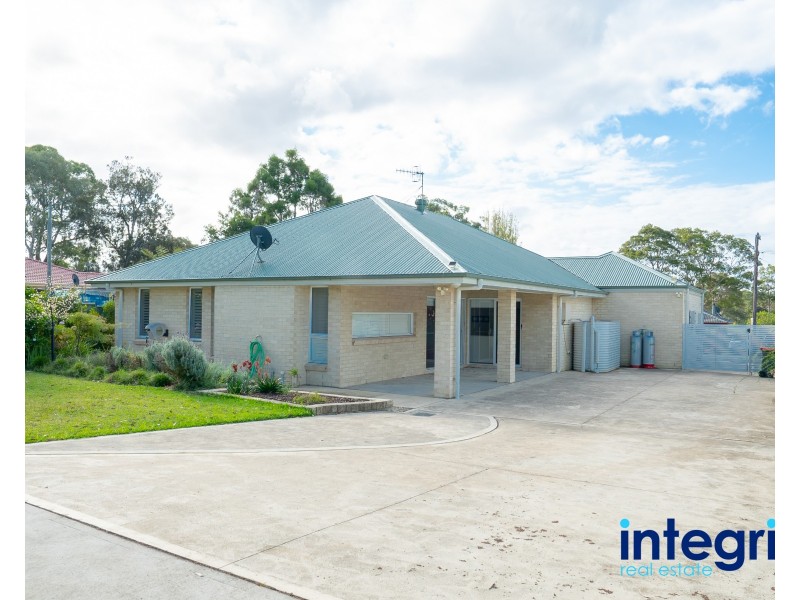 16 King George Street, Erowal Bay NSW 2540