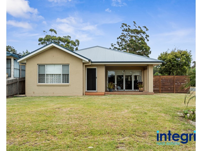 1 Ocean View Road, Sussex Inlet NSW 2540
