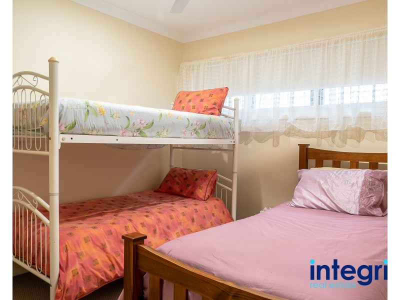 1 Ocean View Road, Sussex Inlet NSW 2540