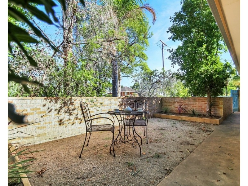 2/66 Hawke Street, Huskisson NSW 2540