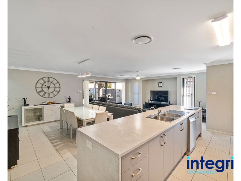 13 Boronia Avenue, Sanctuary Point NSW 2540