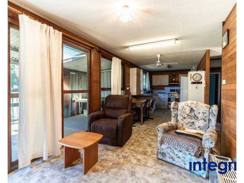 37 Tasman Road, St Georges Basin NSW 2540