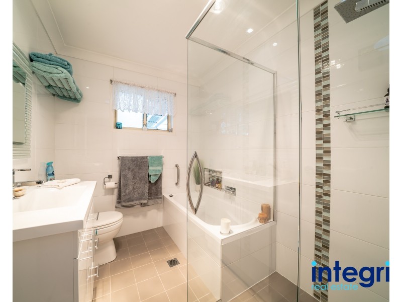 16 Audrey Avenue, Basin View NSW 2540