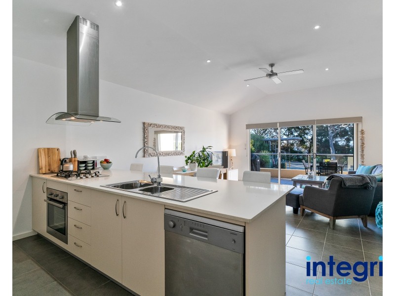 2/14 Goonawarra Drive, Cudmirrah NSW 2540
