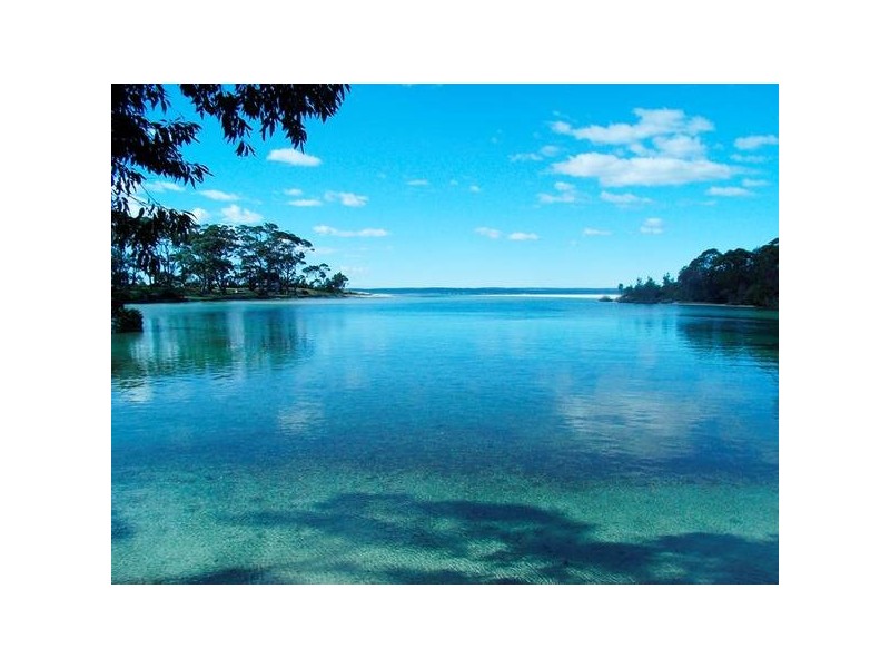 16 Elizabeth Dve, Vincentia NSW 2540