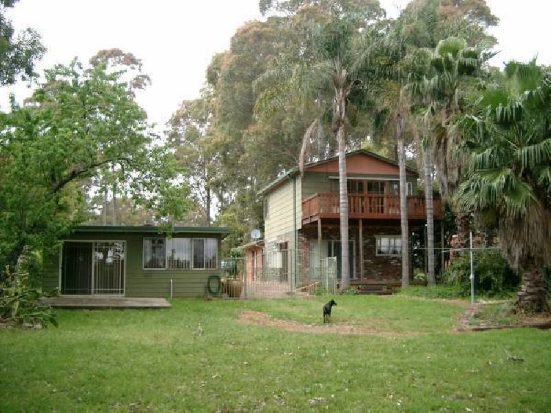 39 Streamside St, Woollamia NSW 2540