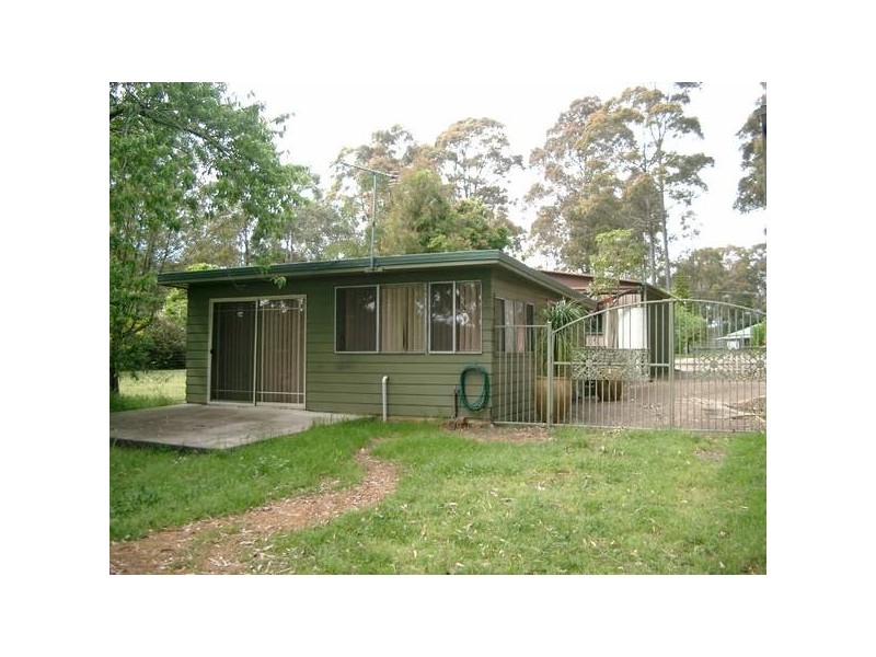 39 Streamside St, Woollamia NSW 2540